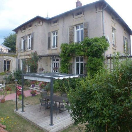 Appartement De Caractere Mirecourt Экстерьер фото