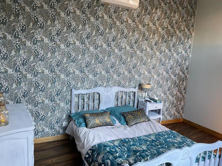 Appartement De Caractere Mirecourt Экстерьер фото