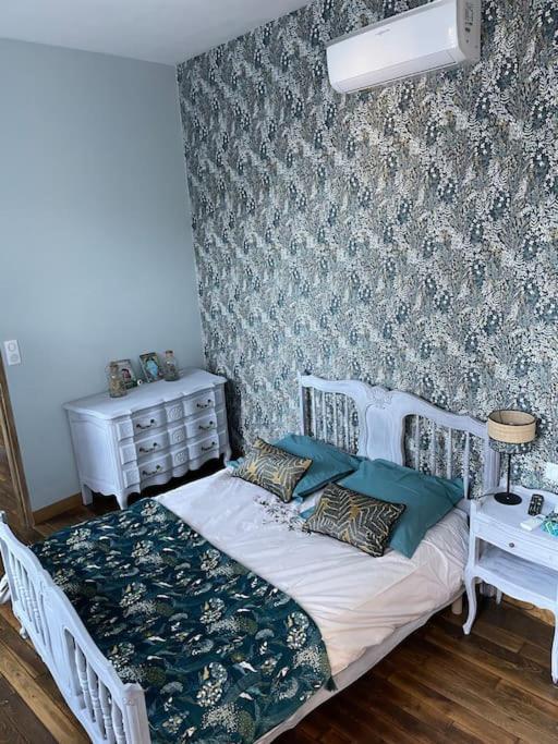 Appartement De Caractere Mirecourt Экстерьер фото