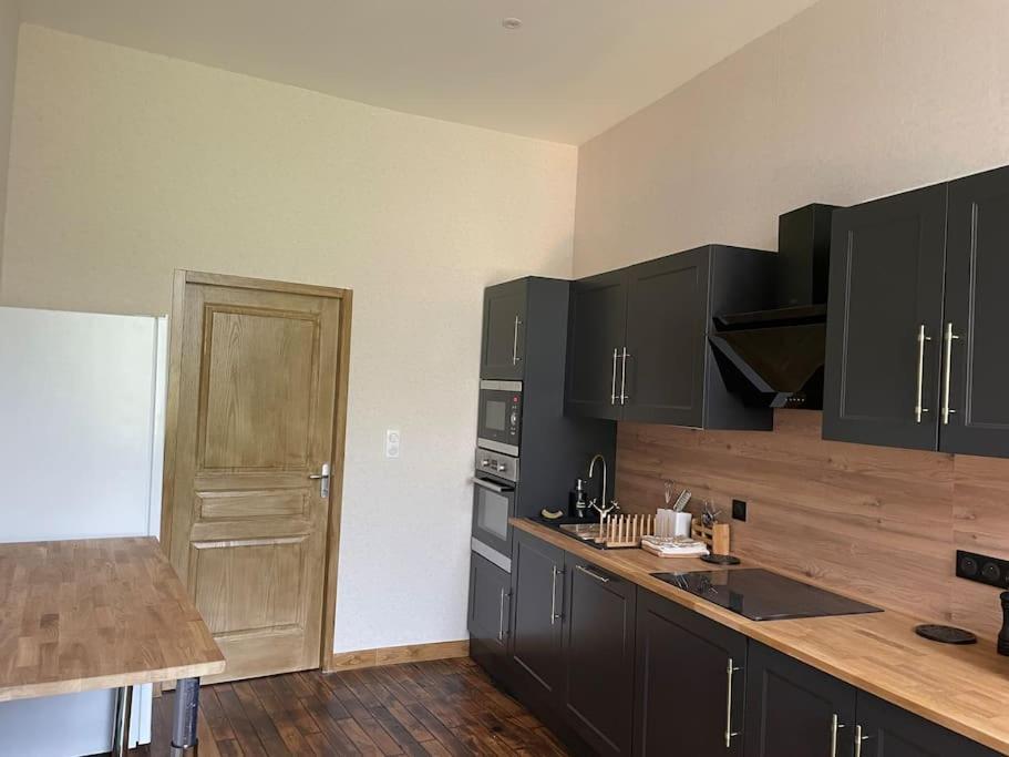 Appartement De Caractere Mirecourt Экстерьер фото